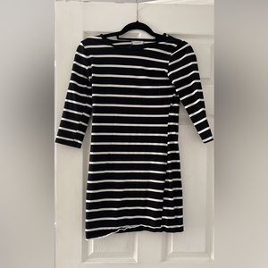 Black and white stripped bodycon dress